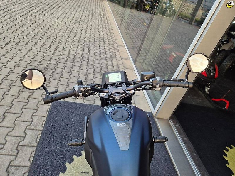 Zontes 125 G1 (2026) Scrambler litá kola - fotka 17 z 17
