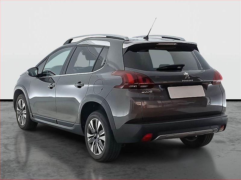 Peugeot 2008 (2018) 1.2 PureTech, Automat, Kůže - fotka 4 z 19