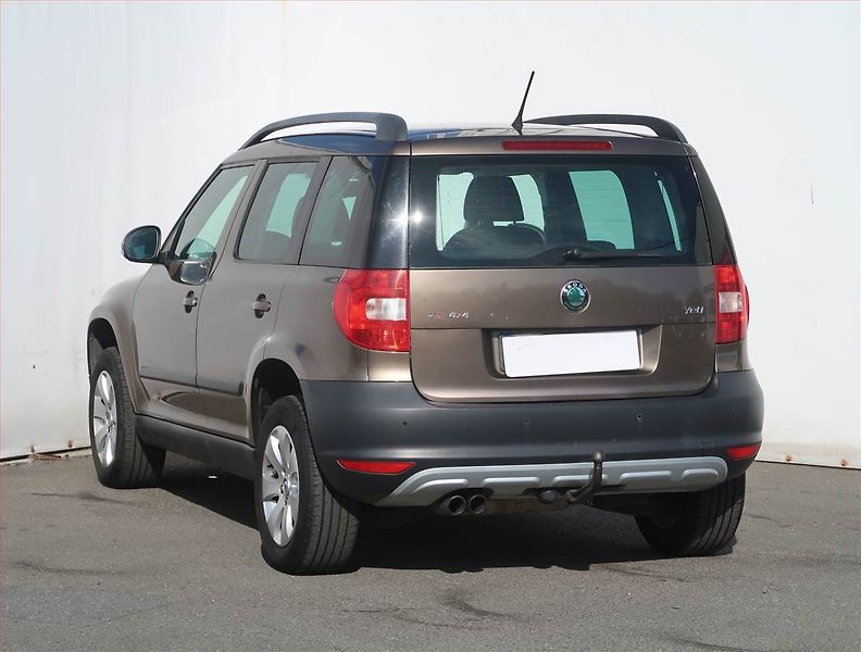 Škoda Yeti (2011) 2.0 TDI, 4X4, Serv.kniha - fotka 4 z 20