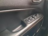 Jeep Compass (2018) 1.4 MultiAir, Tempomat - náhled 16