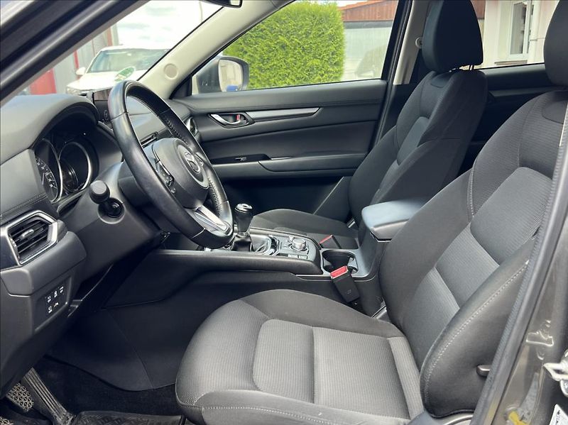 Mazda CX-5 2,2 - fotka 11 z 31
