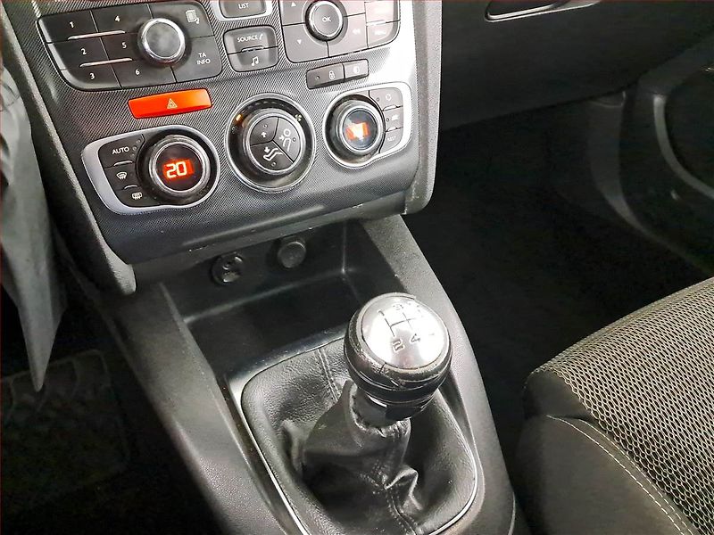 Citroën C4 (2014) 1.6 HDi, po STK, za super cenu - fotka 13 z 17