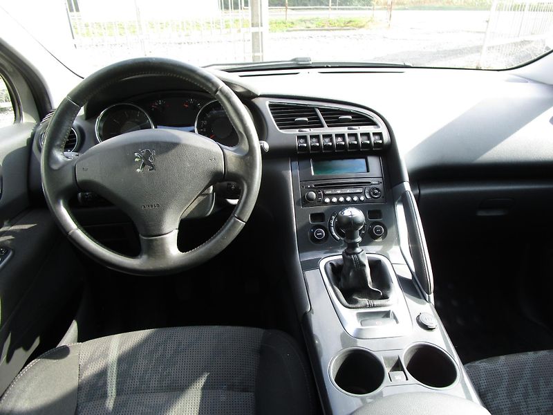 Peugeot 3008 1,6-115KW-NOVÉ KOTOUČE+BATERIE - fotka 7 z 15