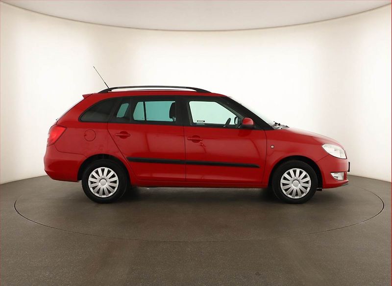 Škoda Fabia (2011) 1.2 TSI, nová STK - fotka 6 z 10