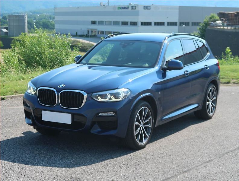 BMW X3 (2018) M Sport xDrive20d - fotka 2 z 14