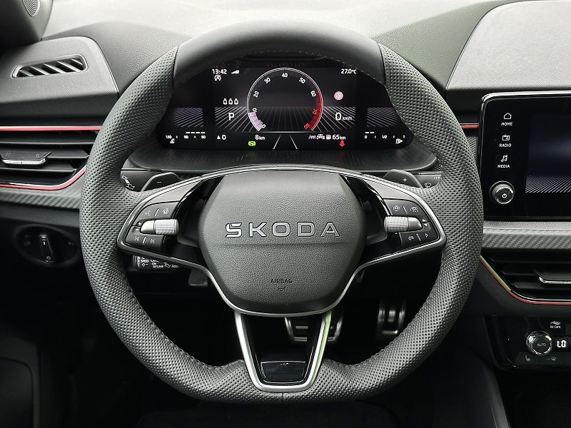 Škoda Kamiq 1.0TSi DSG Monte Carlo 116PS M - fotka 17 z 38