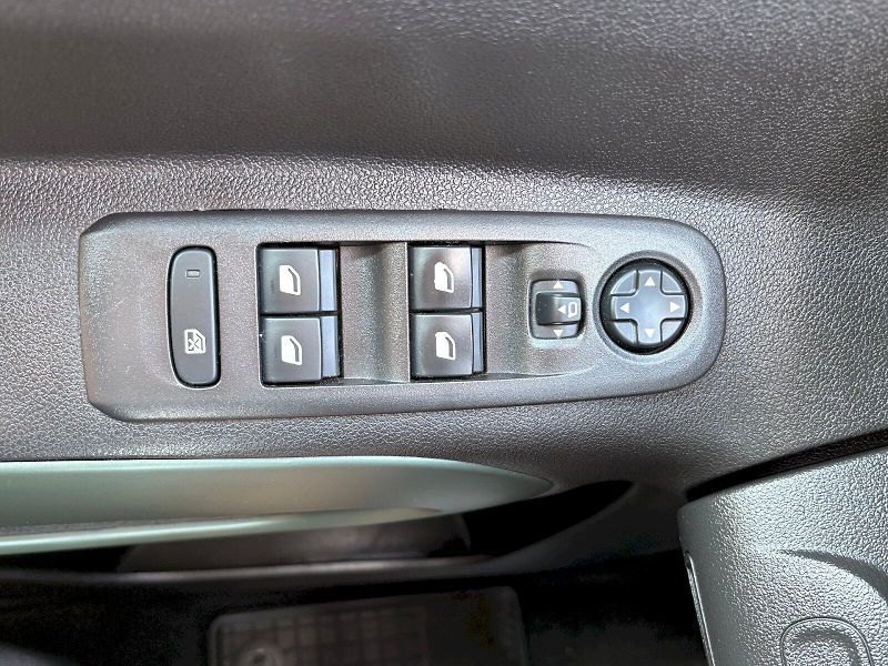 Citroën Berlingo (2020) XTR - tažné - fotka 22 z 25