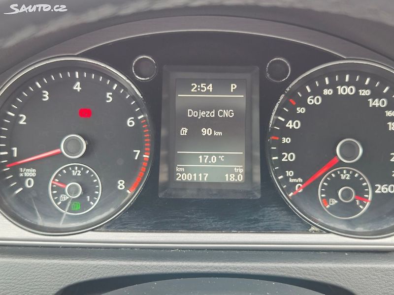 Volkswagen Passat (2011) 1.4i CNG Automat Nová STK - fotka 12 z 23