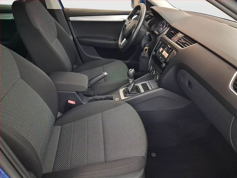 Škoda Octavia (2016) 1.6 TDI, Tempomat - fotka 9 z 23