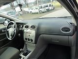 Ford Focus 1,6 16V  Elegance - náhled 26