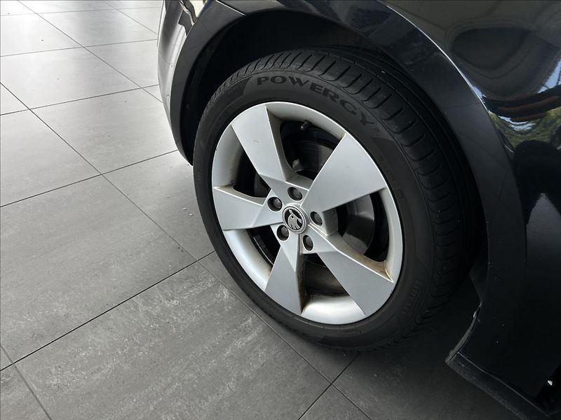 Škoda Octavia 2,0   TDI 110kW,ELEGANCE,ČR - fotka 27 z 27