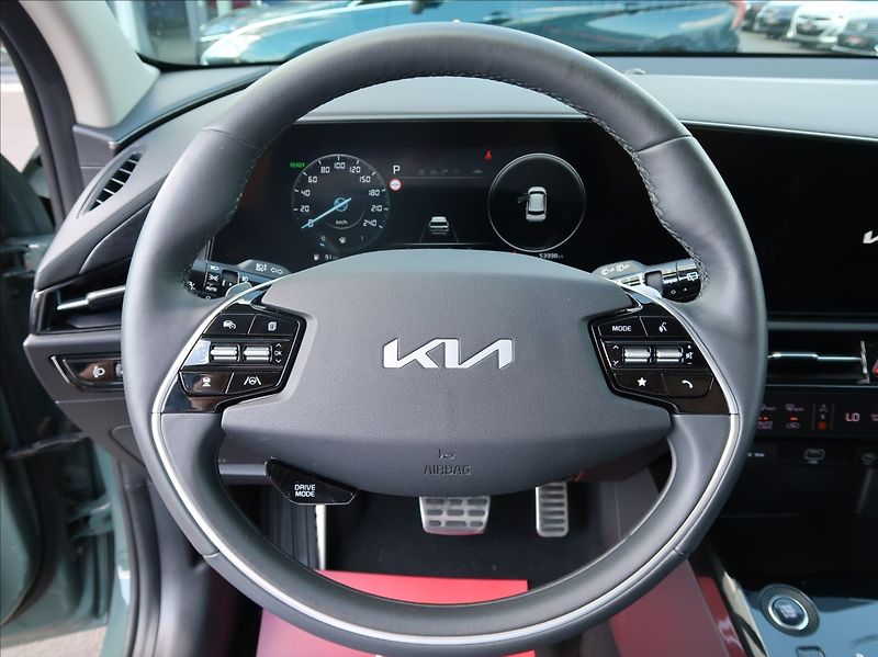 Kia Niro 1,6 GDi,HEV,Premium,tov.záruka - fotka 18 z 30
