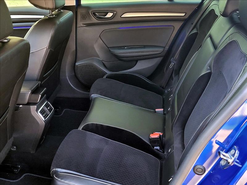 Renault Mégane 1,3 TCe 120kW GT-Line VÝBAVA - fotka 22 z 57