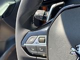 Peugeot 2008 ALLURE 1,2 PureTech 96kW AT - náhled 18