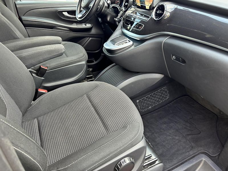 Mercedes-Benz Třídy V (2021) 220dA 120kW, 7míst, ČR, DPH - fotka 15 z 20
