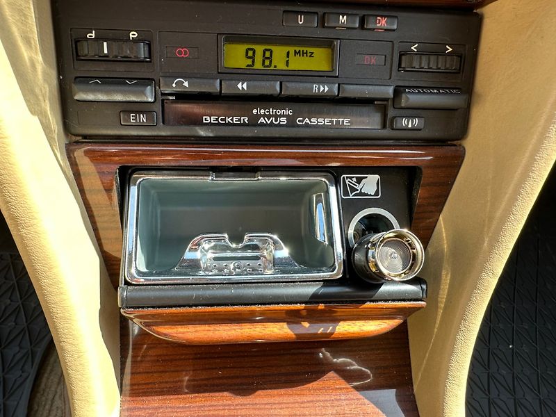 Mercedes-Benz 124 (1986) 230E 97kw - fotka 50 z 50