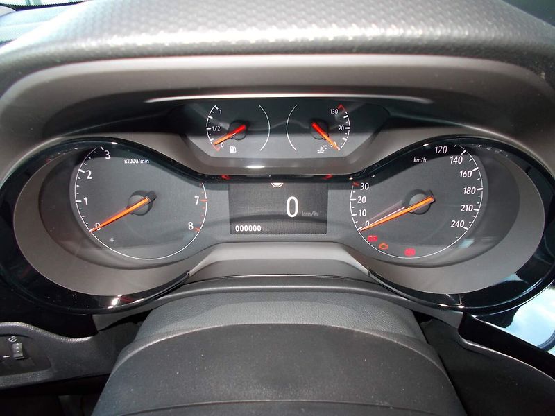 Opel Corsa (2026) Edition 1.2 TURBO (74kW/100k) - fotka 26 z 27