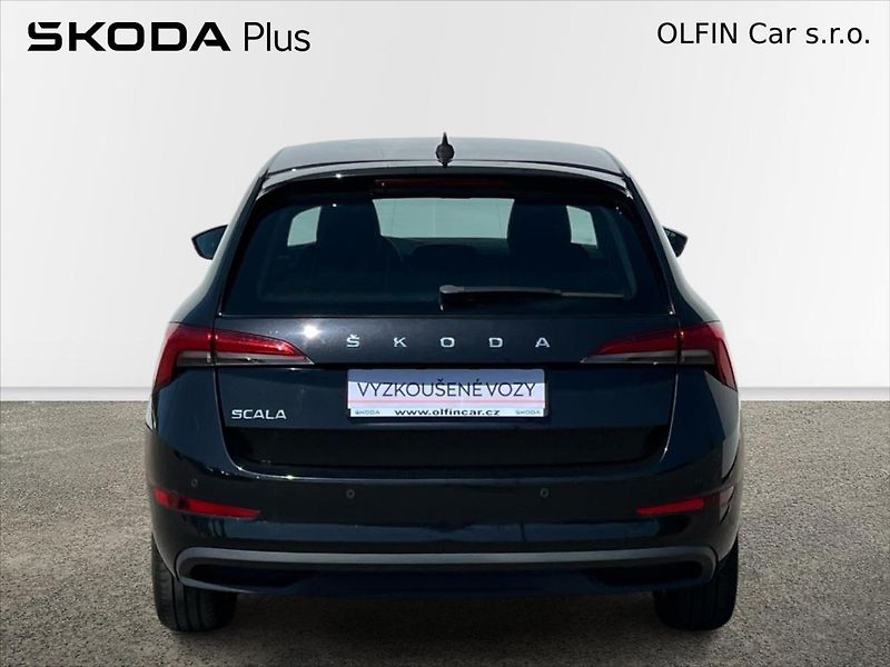 Škoda Scala 1,6 TDi 85kW AMBITION - fotka 9 z 23