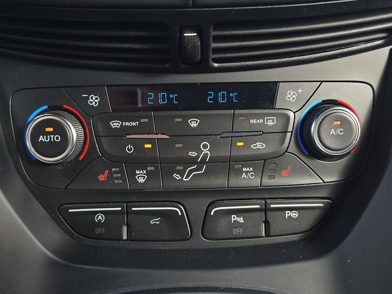 Ford Kuga (2017) Vignale 2.0 TDCi A/T 132kW, 1. - fotka 25 z 29