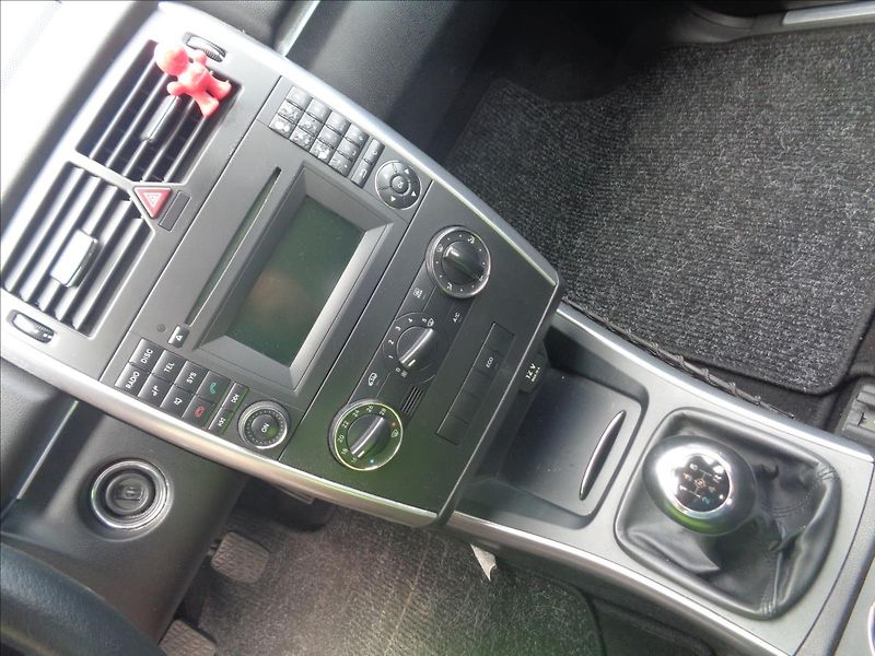 Mercedes-Benz Třídy B 1,7 - fotka 17 z 18