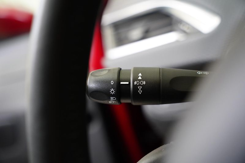 Peugeot 2008 - fotka 16 z 28