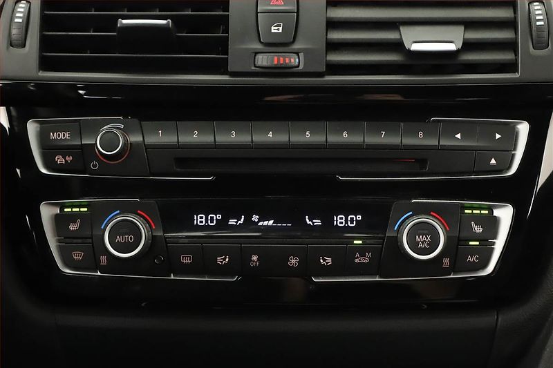 BMW Řada 3 (2016) 320d GT, 4X4, Automat - fotka 15 z 18