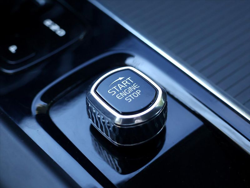 Volvo V60 2,0 B4 AWD Cross Country DPH - fotka 24 z 33