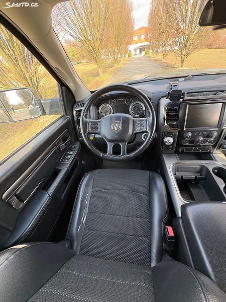 Dodge RAM 1500 5.7i V8 LPG 6/23 100Lnádrž E85 - fotka 14 z 20
