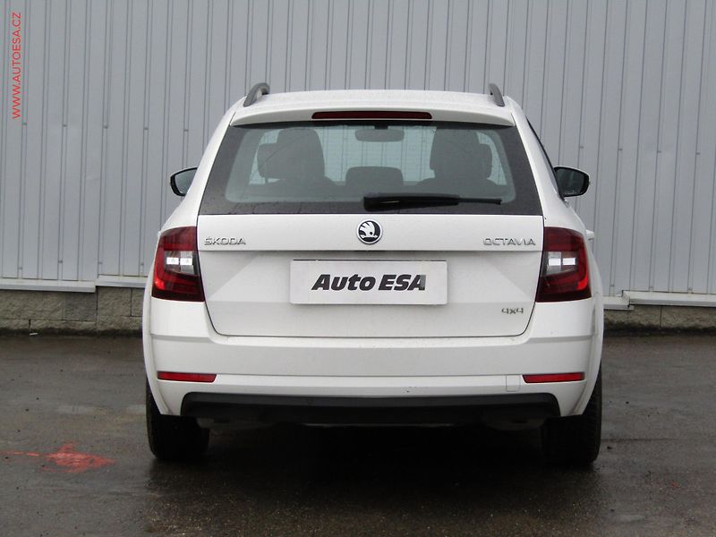 Škoda Octavia (2017) 1.8TSi 4x4, 2.maj,ČR, Style - fotka 5 z 19