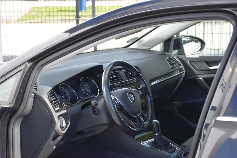 Volkswagen Golf (2021) Tdi DSG - fotka 13 z 23