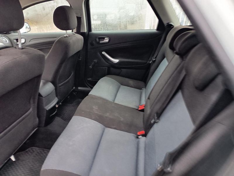 Ford Mondeo (2008) 2.0 TDCI Aotomat! - fotka 25 z 31