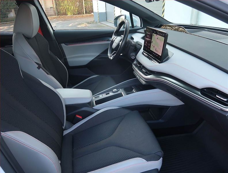Škoda Elroq (2025) 85 (82 kWh), SoH 99% - fotka 9 z 29