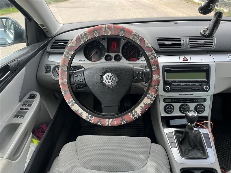 Volkswagen Passat 1,9 TDi KLIMA ROZVODY - fotka 14 z 32