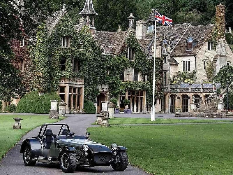 Caterham Seven Superlight Twenty.