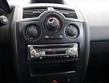 Renault Mégane (2004) 1.6 16V , po STK, Klima - náhled 9