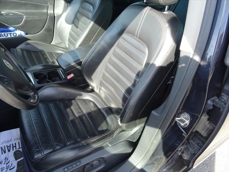 Volkswagen Passat 3,2 i 184 kW 4x4 - fotka 12 z 20