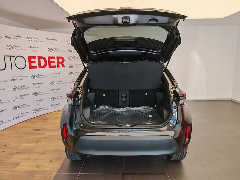 Toyota Yaris Cross 1.5 Hybrid CVT Style 4x2 - fotka 8 z 37