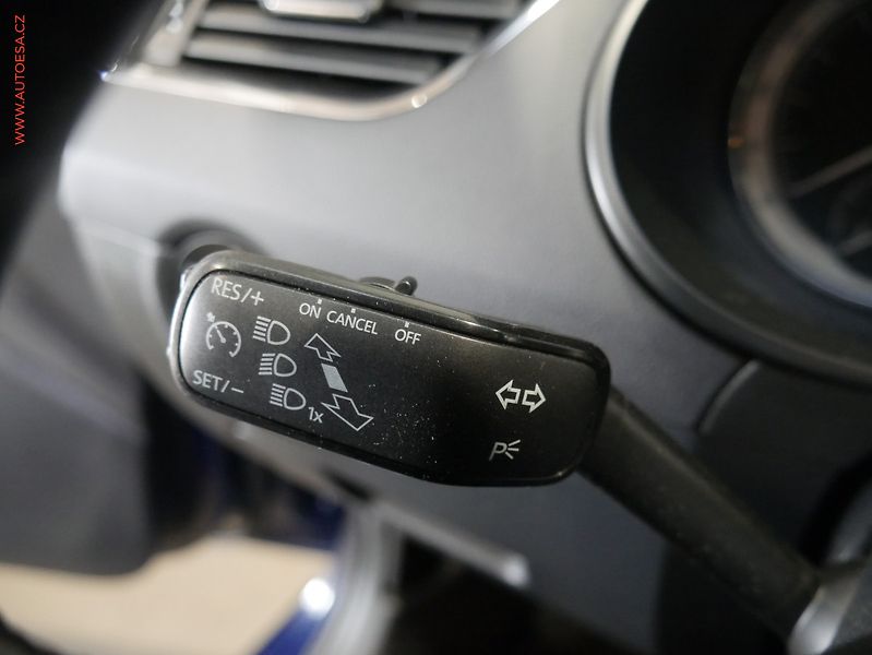 Škoda Octavia (2018) 2.0TDi, ČR, Style, LED - fotka 13 z 21