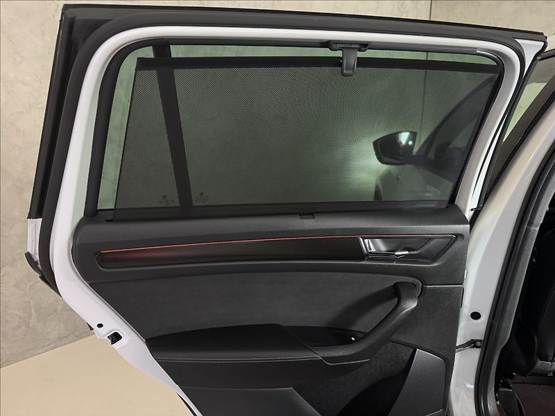 Škoda Kodiaq 2,0 TDi  DSG Sportline Virtual - fotka 17 z 50