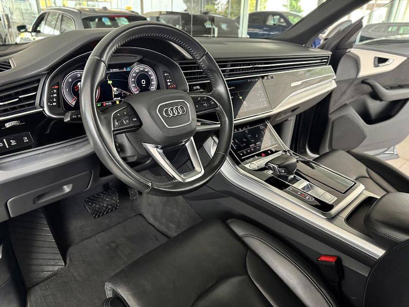 Audi Q8 50TDI Quattro*S-LINE*REZERVACE - fotka 10 z 42
