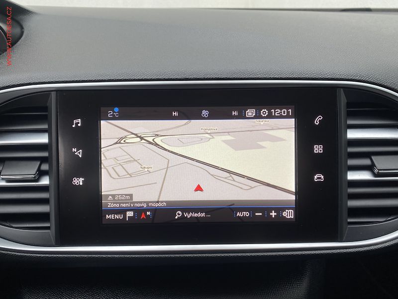 Peugeot 308 (2018) 1.2PT, Style, AT, navi - fotka 16 z 18