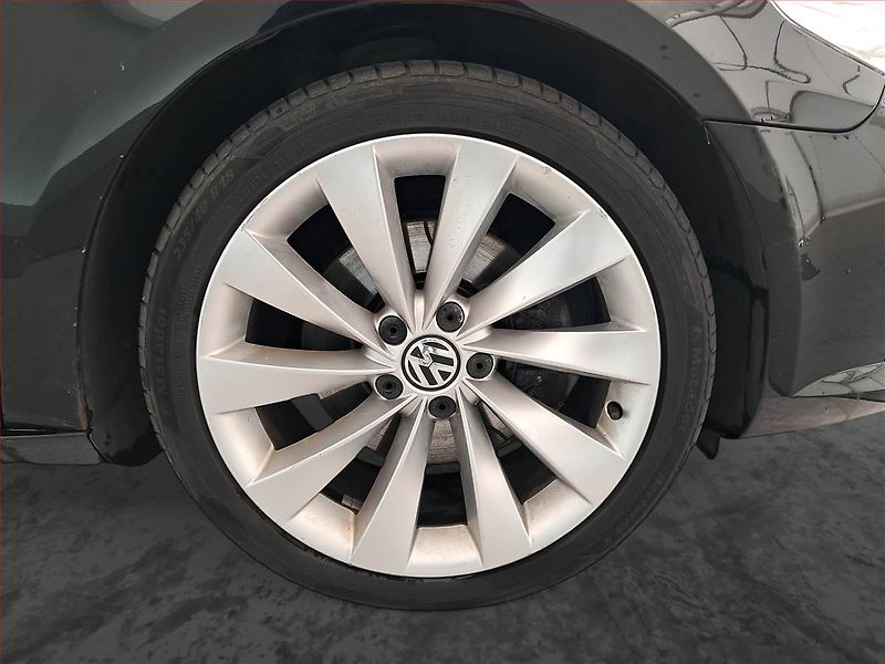 Volkswagen Passat CC (2010) Comfortline 2.0 TDI, Xenony - fotka 14 z 17