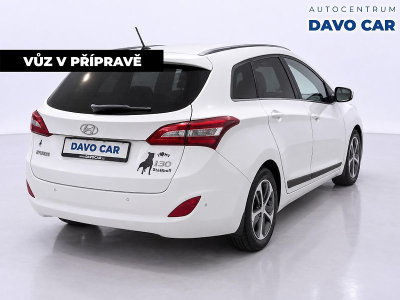 Hyundai i30 1,6 GDI 99kW Weekend Serv.Knih - fotka 5 z 7