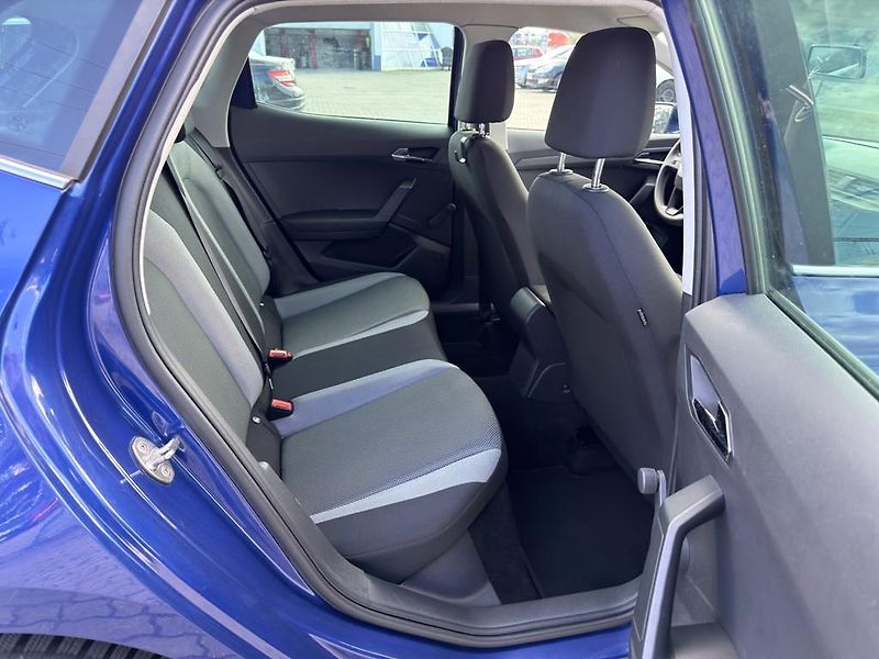 Seat Ibiza 1.0 TSI 70 kW  - fotka 10 z 16