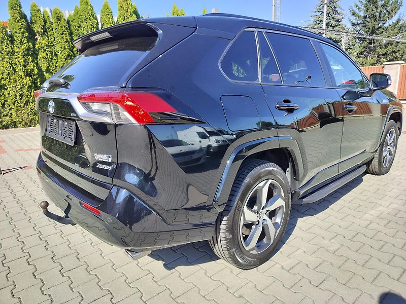 Toyota RAV4 2.5 4x4, plug in hybrid - fotka 7 z 29