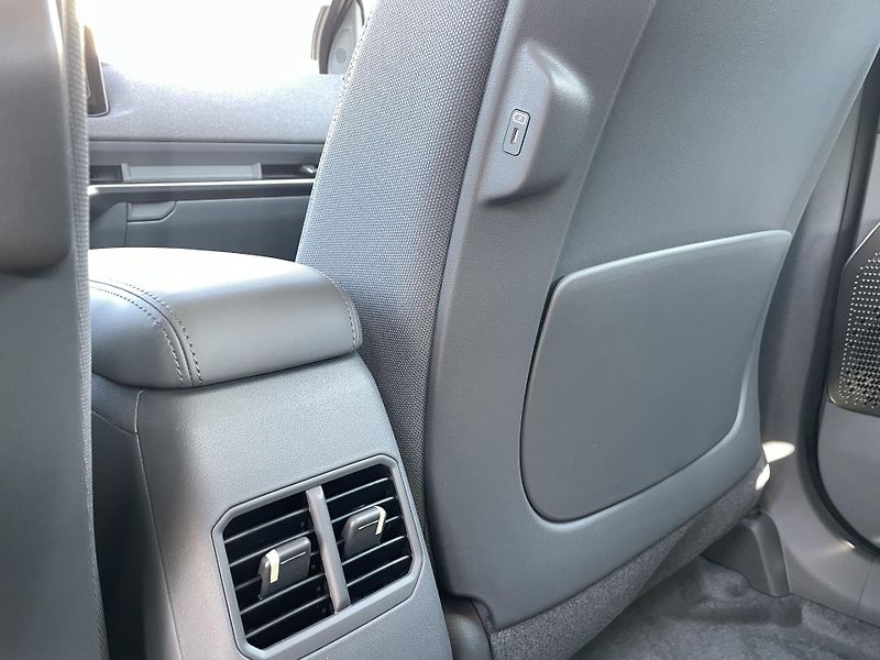 Kia EV2 (2026) EARTH 4P 108kW + 42,2KWh  - fotka 27 z 33