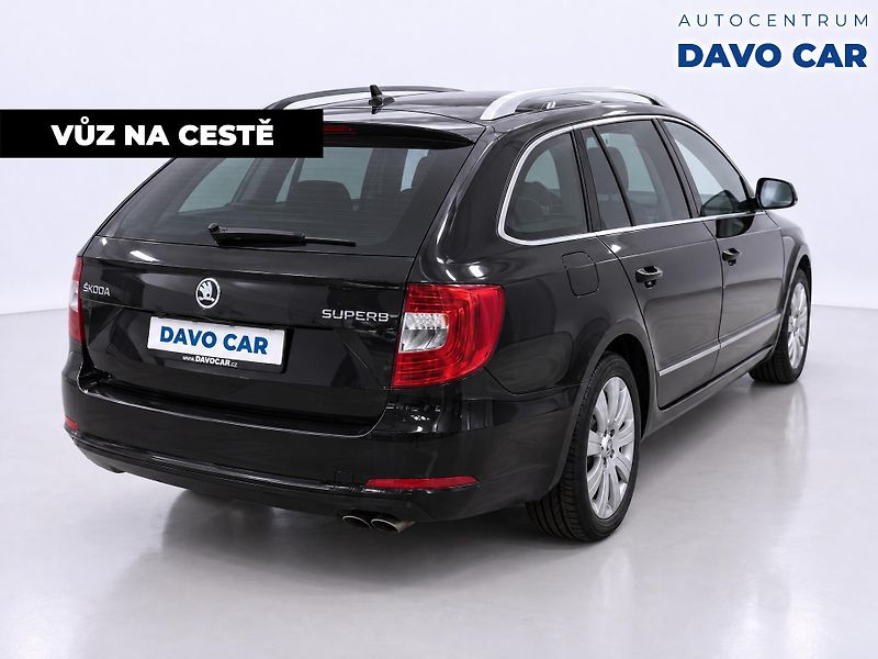 Škoda Superb 2,0 TSI 147kW DSG Elegance - fotka 4 z 11