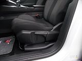 Peugeot 5008 ACTIVE 1.6 BlueHDi 120 7-míst - náhled 26