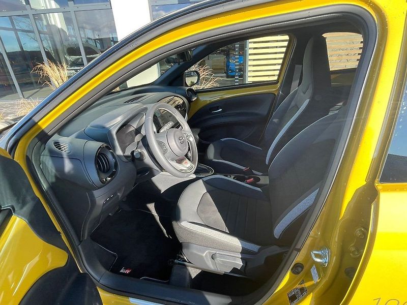 Toyota Aygo 1.5 Hybrid 116HP GR-SPORT - fotka 7 z 27
