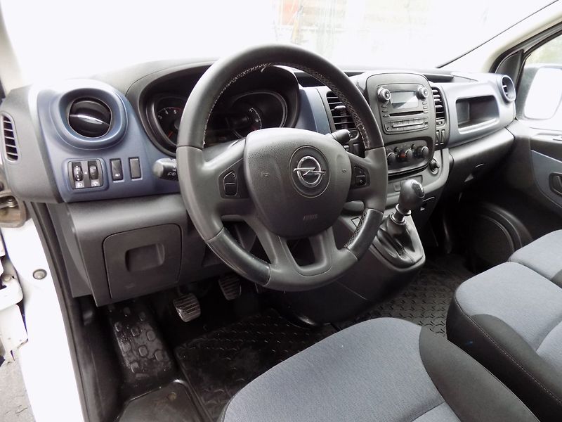 Opel Vivaro (2017) 1.6DCI/L2H1/klimatizace/ - fotka 10 z 28